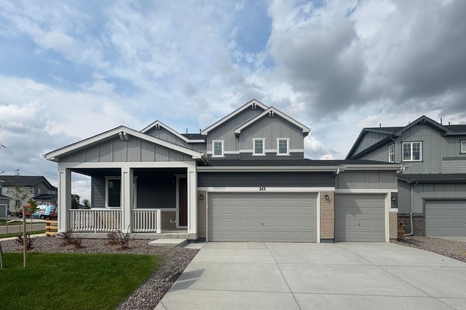 0404 243 Marlowe Drive