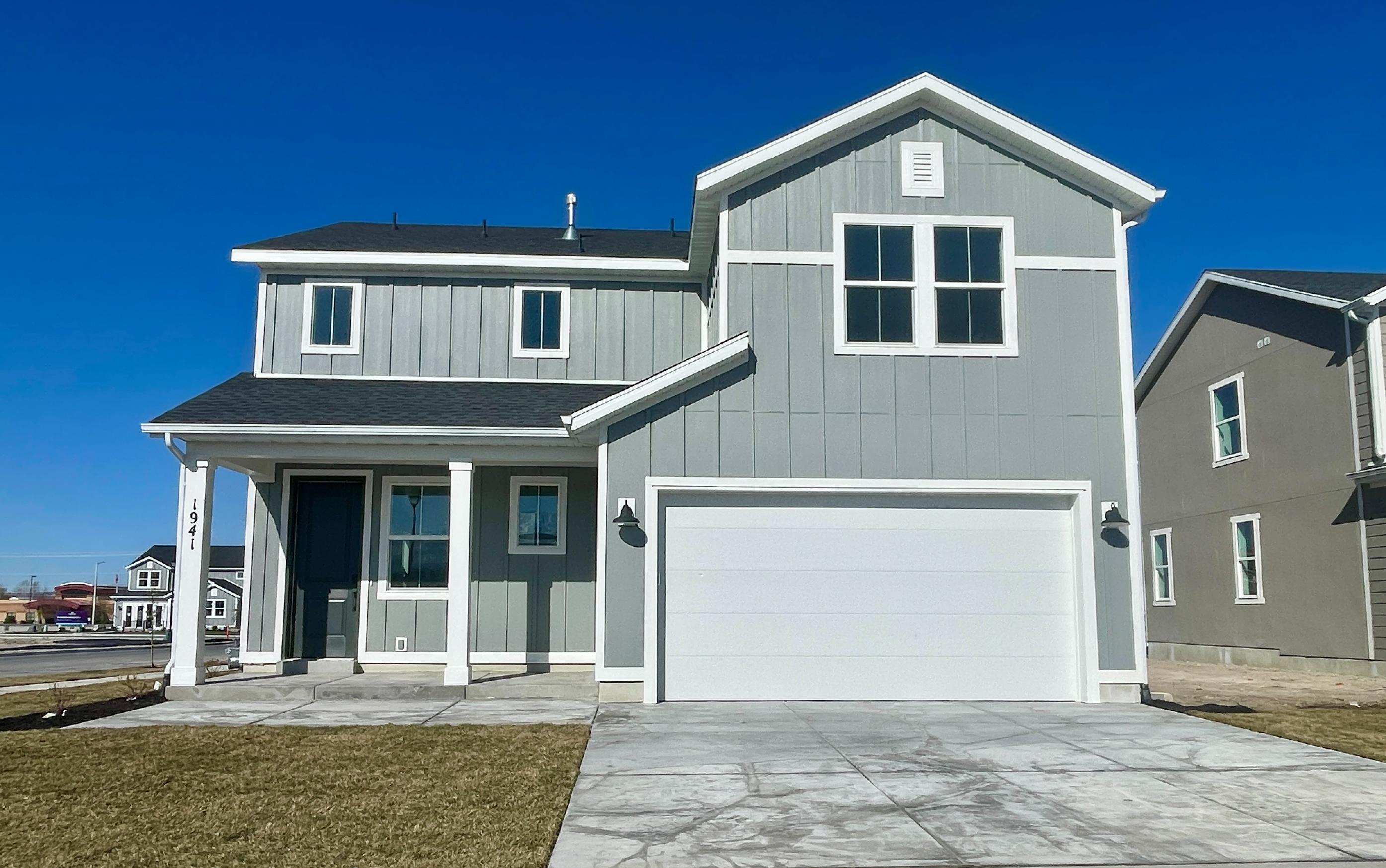 0063 1941 N 2250 W Street